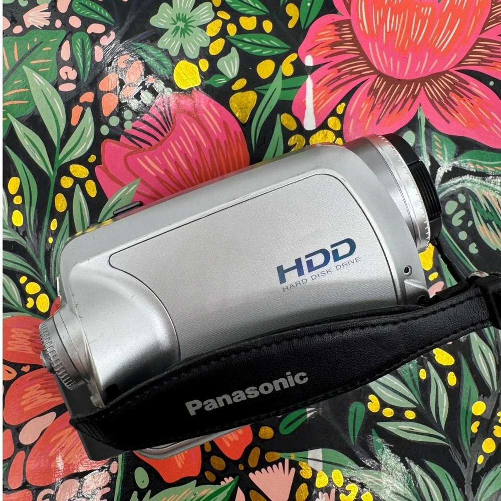 Panasonic SDR-H18 HDD Camcorder Silver 32x Optical Zoom OIS Digital Video Camera